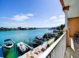 Island Key Condos 302