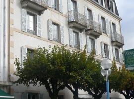 Hôtel de la Poste et Europe，位于拉布尔布勒的酒店