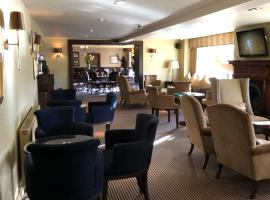 Railway Hotel，位于Auchinleck的酒店