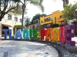 Luxury Department Tlaquepaque，位于瓜达拉哈拉El Parian附近的酒店