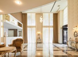 Gallery Palace Hotel，位于第比利斯的带热水浴缸的酒店