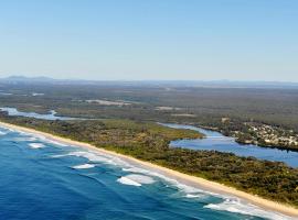 Stuarts Point Holiday Park，位于Stuarts Point的酒店