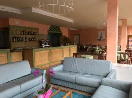 Hotel La Pieve，位于Pieve Vergonte的酒店