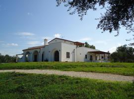 Villa Elia - Tenuta Le Scerze - Salento Homes，位于博尔加涅的农家乐