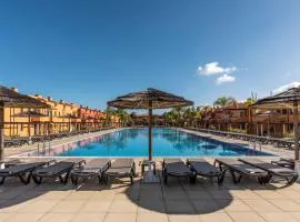 Luxury Apartment, Marina, Beach & Pool