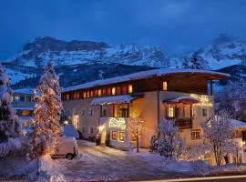 Dolomit Boutique Hotel