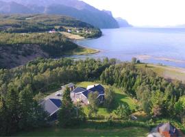 House in the heart of the Lyngen Alps with Best view，位于灵塞德的酒店