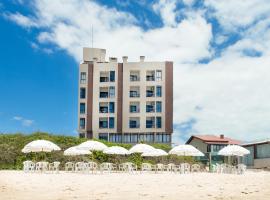 棕榈滩公寓式酒店，位于弗洛里亚诺波利斯的家庭/亲子酒店