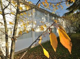 Hôtel du Parc Nantes Ouest Orvault，位于奥尔沃的酒店