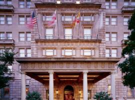 亚当斯甘草酒店，位于华盛顿国家广场附近的酒店