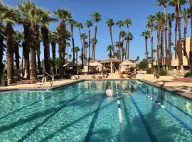 Palm Valley CC 2 Bdrms Den 2 Ba Lux Condo Best Location