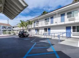 Pacific Inn