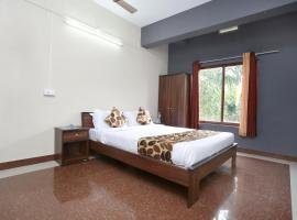 OYO 10387 Edakkal Holiday Home，位于安巴拉瓦亚尔的酒店