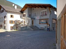 Hotel Weisses Kreuz Andeer，位于安迪尔的酒店