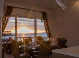 apartment HANA，位于拉布的酒店