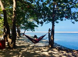 Hotel Balneario El Bosque，位于帕洛米诺的酒店