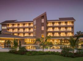 Kabir Hotel & Spa，位于巴罗达的带停车场的酒店