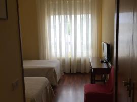 HOTEL MADRILEÑO，位于Mayorga的酒店