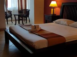 Kaleta Hotel，位于Tôlagnaro的酒店