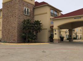 Americas Best Value Inn - Gun Barrel City，位于Gun Barrel City的酒店