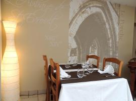 LOGIS RELAIS DE L'ABBAYE，位于Saint-Évroult-Notre-Dame-du-Bois的酒店