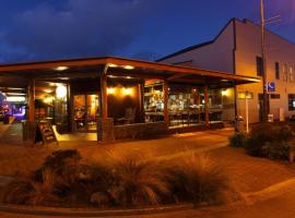 Stumpers Hotel，位于霍基蒂卡的酒店