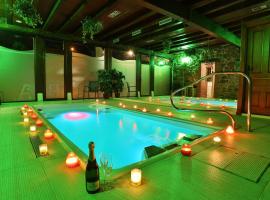 中空别墅Spa酒店，位于Ter&aacute;n的Spa酒店