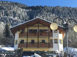 Garnì Costa Verde，位于博曾安古的酒店