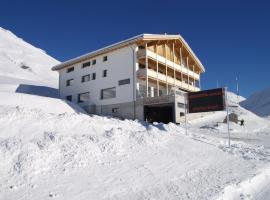 Berghotel Turtschi，位于Am Bach的酒店