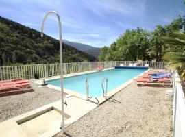 Chambre une fenêtre sur le Ventoux la Clue，位于Plaisians的酒店