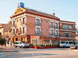 Hostal Villa de Ajalvir，位于阿哈尔维尔的酒店