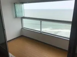 Apartamento frente mar