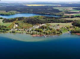 Wald- und Seeblick Camp Zislow，位于Zislow的酒店