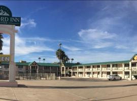 Safford Inn & Suites，位于Safford的酒店