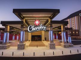 Cherokee Casino Hotel Roland，位于罗兰的宾馆