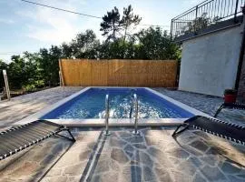 Holiday House Eda with Private Pool