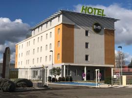 B&B HOTEL Lyon Eurexpo Chassieu，位于沙西约里昂布隆机场 - LYN附近的酒店
