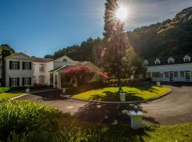 Jardín Inglés Hotel Boutique & Spa，位于Villa Canales的酒店