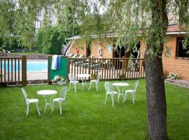 logis hôtel Le petit breuil，位于La Courtine的酒店