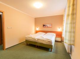 Hotel Na Kocandě，位于Želiv的酒店