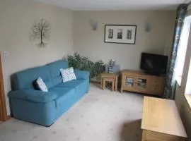 Apartment 76