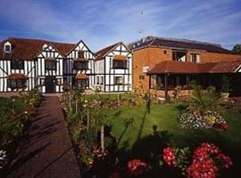 Donnington Manor Hotel，位于塞文欧克斯的酒店