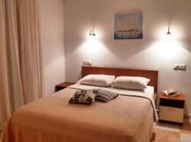 Nice Apartment & Room in Cavtat，位于察夫塔特的无障碍酒店
