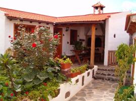 La Casa de Mis Padres，位于El Pinar del Hierro的酒店