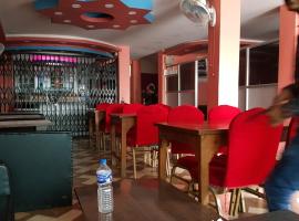 HOTEL CORONATION AND PARTY PALACE，位于Pānigata的酒店