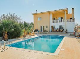 The Roost Bed and Breakfast，位于帕福斯的酒店