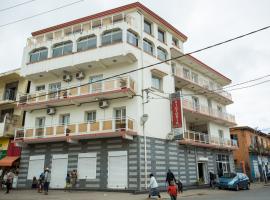 victoria hotel，位于菲亚纳兰楚阿的酒店