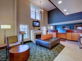 Best Western Plus, The Inn at Hampton，位于汉普顿的酒店