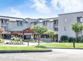 Heritage Hotel, Golf, Spa & Conference Center，位于绍斯伯里的酒店