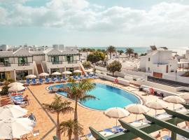 Hotel Pocillos Playa, solo Adultos，位于卡门港兰萨罗特岛机场 - ACE附近的酒店
